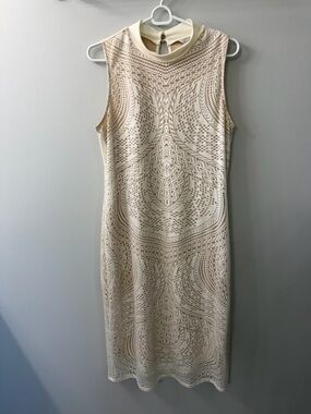 Belle and Sky Cream Sleeveless Lazer Cut Geometric High-Neck Midi Dress Large